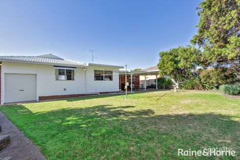 Property photo of 4 Burindi Avenue Hillvue NSW 2340