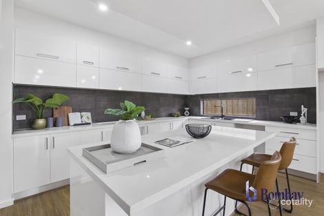 Property photo of 28 Scenery Drive Craigieburn VIC 3064