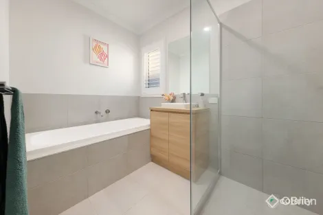 Property photo of 53 Harkin Avenue Wodonga VIC 3690