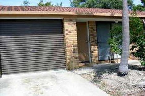 Property photo of 2/4 Cassandra Crescent Labrador QLD 4215