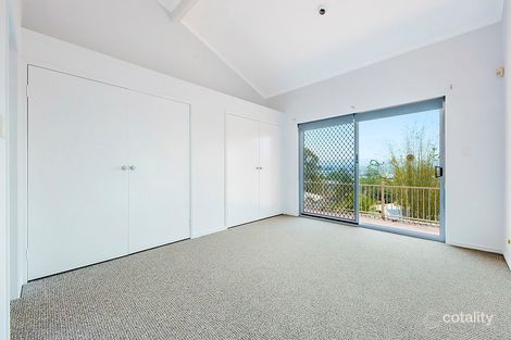 Property photo of 9 Aspendale Place Robina QLD 4226