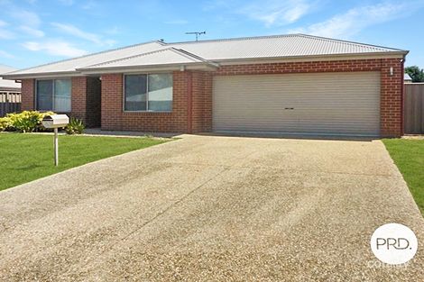 2/29 Nicola Pl, Lavington, NSW 2641