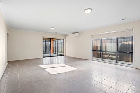 Property photo of 5 Glenbrae Street Craigieburn VIC 3064