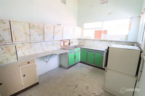 11 Ross St, Ayr, QLD 4807