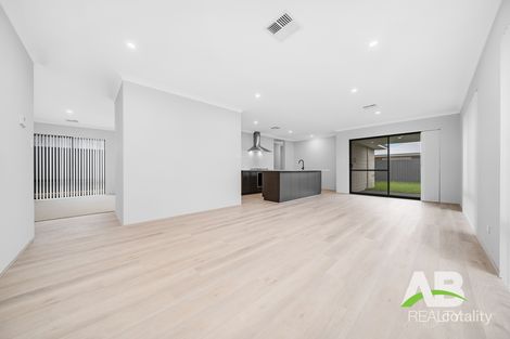 3 Crane Pl, Eglinton, WA 6034