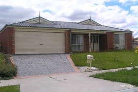 Property photo of 16 Emperor Road Berwick VIC 3806
