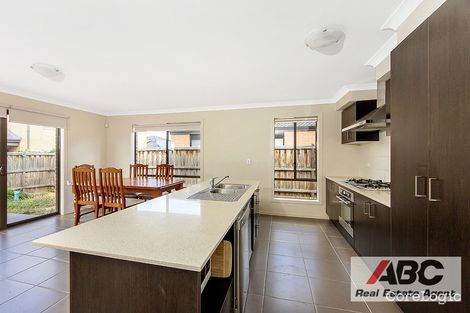 Property photo of 3 Pistachia Drive Tarneit VIC 3029