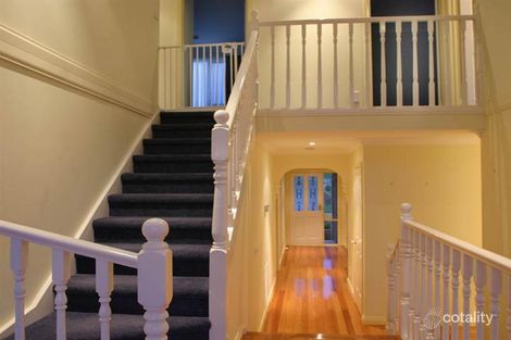 Property photo of 60 Montbrae Circuit Narre Warren North VIC 3804