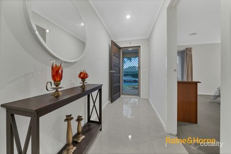 Property photo of 27 City Vista Circuit Cranbourne West VIC 3977