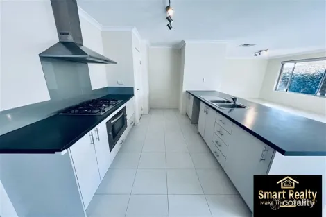 Property photo of 6 Honeydew Bend Byford WA 6122