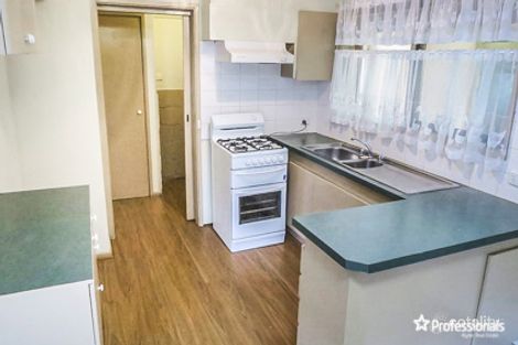 Property photo of 6 Yvonne Place Melton West VIC 3337