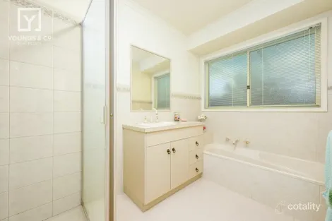 Property photo of 4 Pell Crescent Mooroopna VIC 3629