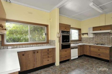 Property photo of 3 Surrey Court Ivanhoe VIC 3079