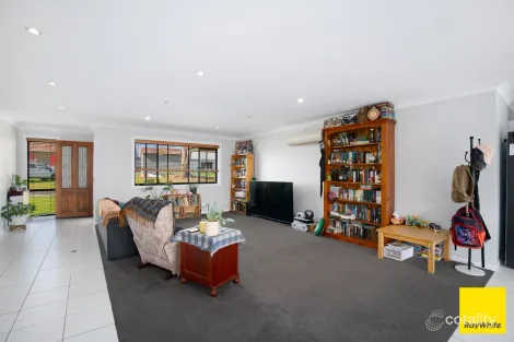 Property photo of 2/5 Coventry Street Guyra NSW 2365