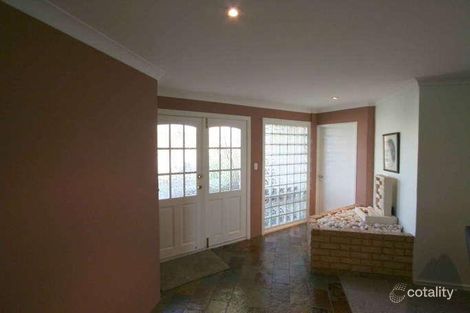 Property photo of 5 Palm Crest Ballajura WA 6066