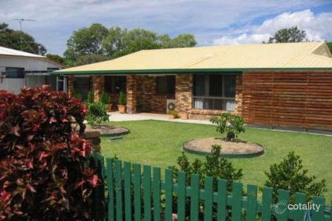 4 Thomasson St, Park Avenue, QLD 4701