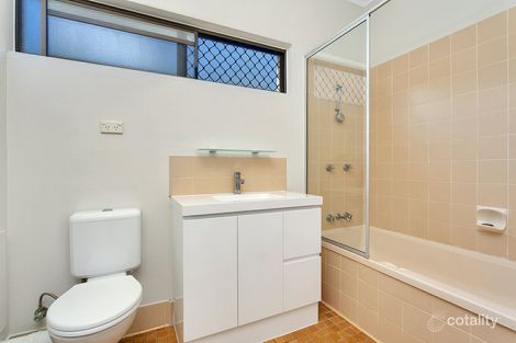 Property photo of 28/21-31 Poinciana Street Holloways Beach QLD 4878