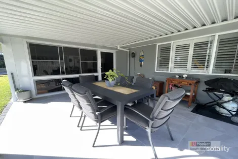 Property photo of 46 Keith Andrews Avenue South West Rocks NSW 2431