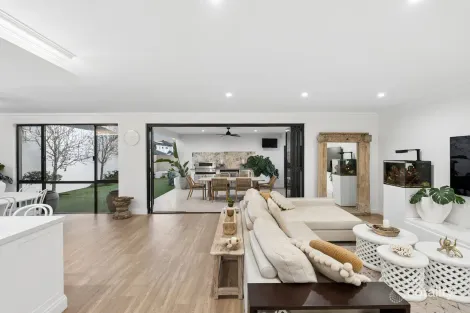Property photo of 5 O'Mara Boulevard Iluka WA 6028