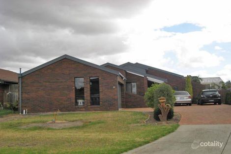 10 Admirals Cres, Taylors Lakes, VIC 3038