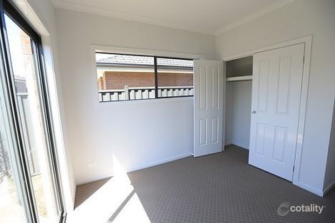 Property photo of 24 Berowa Street Tarneit VIC 3029