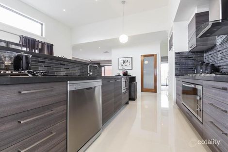Property photo of 21 Aurora Circuit Meadows SA 5201
