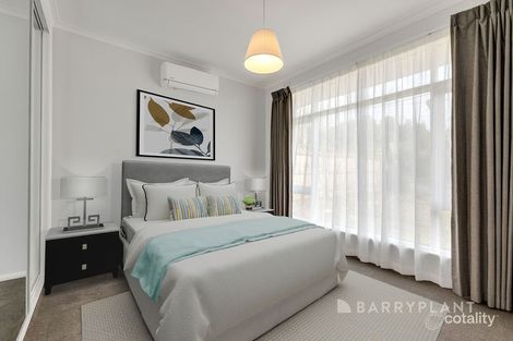 Property photo of 2 Alimar Road Glen Waverley VIC 3150