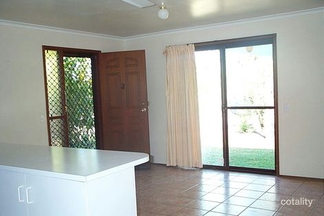 Property photo of 2/2 Mace Court Labrador QLD 4215