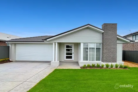 Property photo of 7 Polkinghorne View Lucas VIC 3350