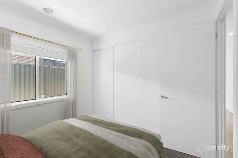Property photo of 7 Polkinghorne View Lucas VIC 3350