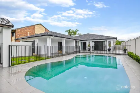 33 WITT AVE, CARRARA, QLD 4211