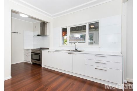 Property photo of 29 Orana Crescent Peakhurst Heights NSW 2210