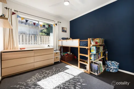 Property photo of 4 Bowerbird Crescent Dakabin QLD 4503