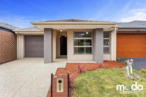 Property photo of 11 Kalbian Drive Clyde North VIC 3978