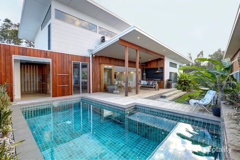 Property photo of 98 Bluff Road Emerald Beach NSW 2456