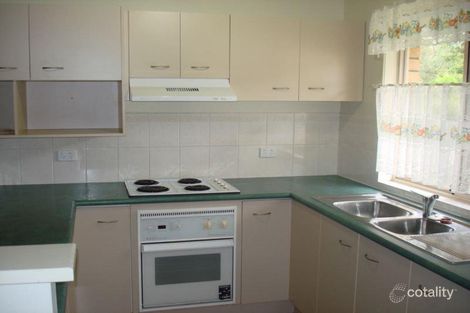 Property photo of 11 Avondale Crescent Parkinson QLD 4115