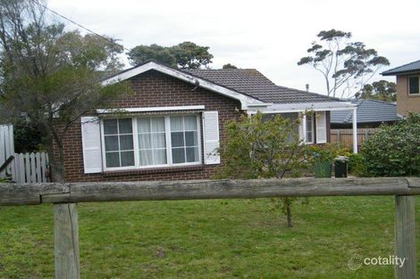 Property photo of 24 Shandon Street Mornington VIC 3931
