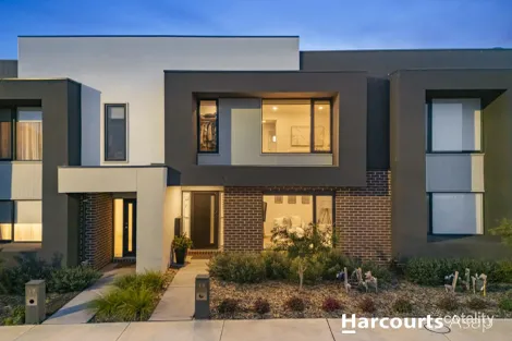19 Fairground Prom, Berwick, VIC 3806