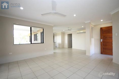 Property photo of 4 Exeter Way Mount Low QLD 4818