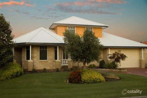 39 Canouan Loop, Secret Harbour, WA 6173