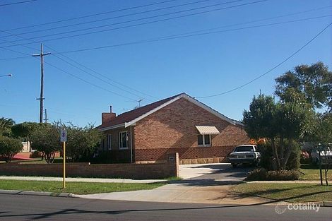 2 Surrey St, Dianella, WA 6059