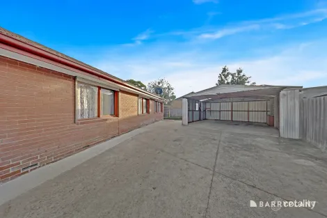 Property photo of 14 Coventry Crescent Mill Park VIC 3082