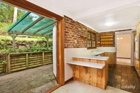 Property photo of 33 Elissa Crescent Wyoming NSW 2250