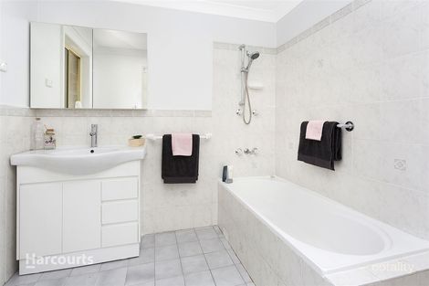 Property photo of 2/66 Jarrah Way Albion Park Rail NSW 2527