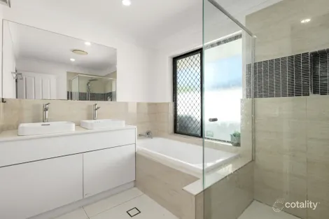 Property photo of 5 Ryecroft Place Richlands QLD 4077