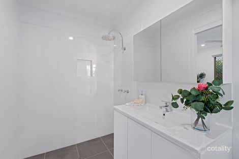 Property photo of 114 Hargreaves Road Manly West QLD 4179