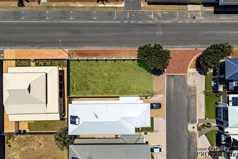 Property photo of 2 Flour Key Beresford WA 6530