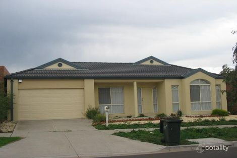 13 Pembrey Rd, Cairnlea, VIC 3023