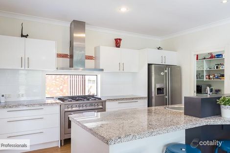 Property photo of 14 Bedarra Street Redland Bay QLD 4165