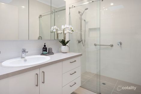 Property photo of 28/8 Pottage Circuit Macleod VIC 3085